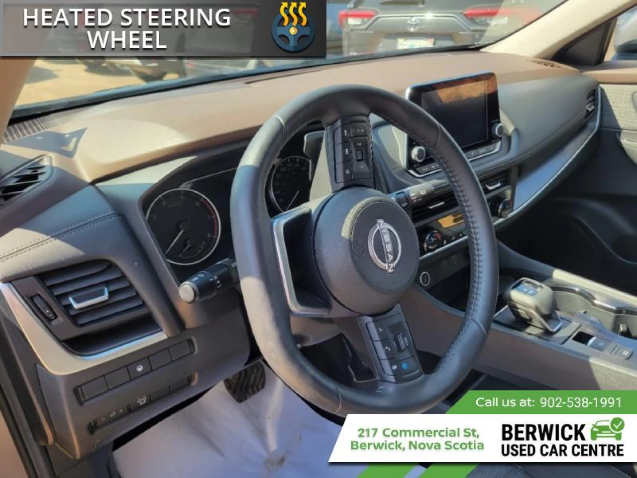 2023 Nissan Rogue SV Moonroof Main Image