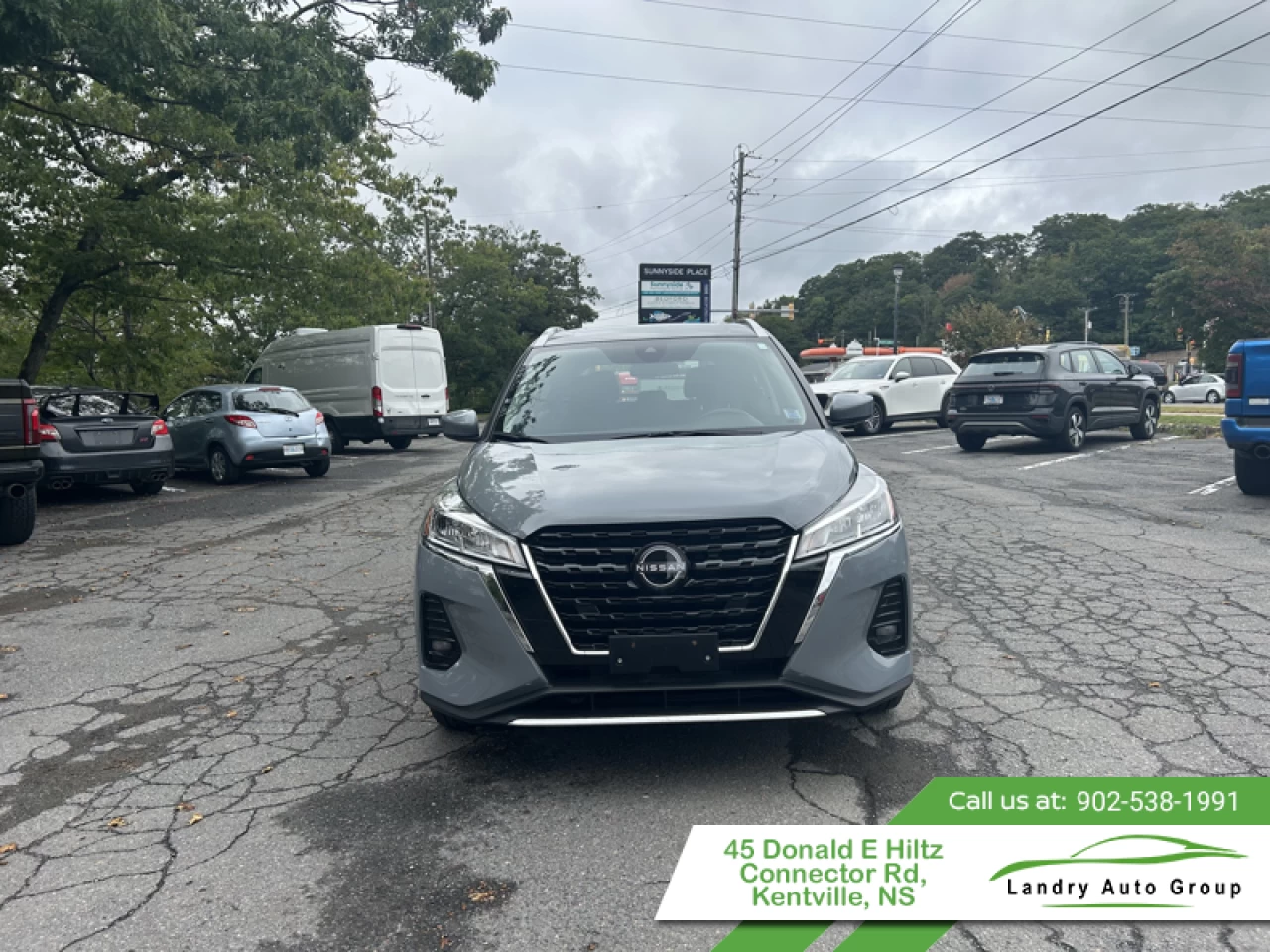 2025 Nissan Kicks Play SV Main Image