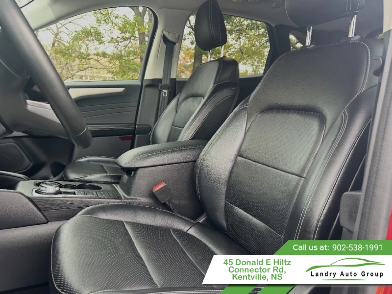 2022 Ford Escape SEL AWD Main Image