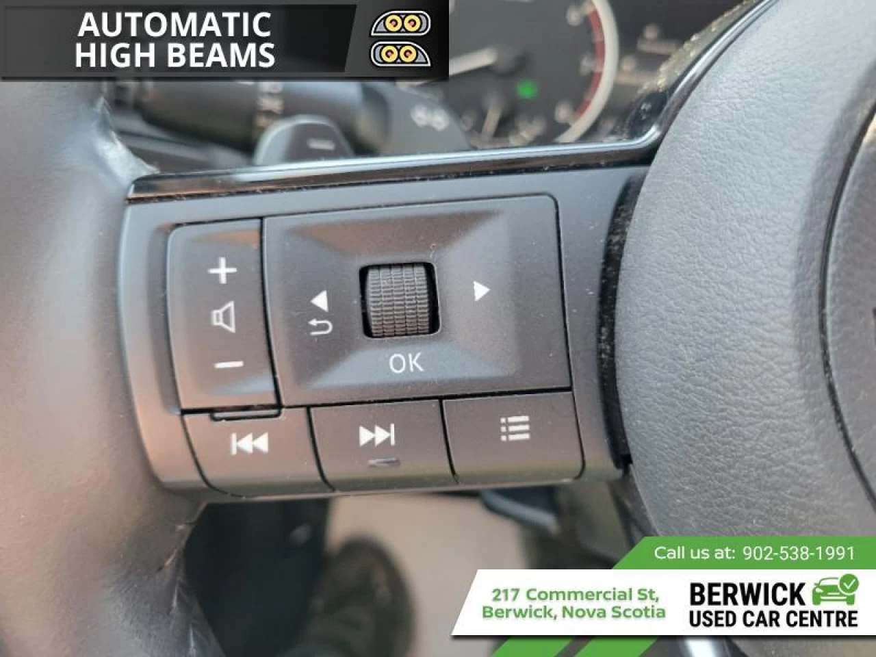 2023 Nissan Rogue SV Moonroof Main Image