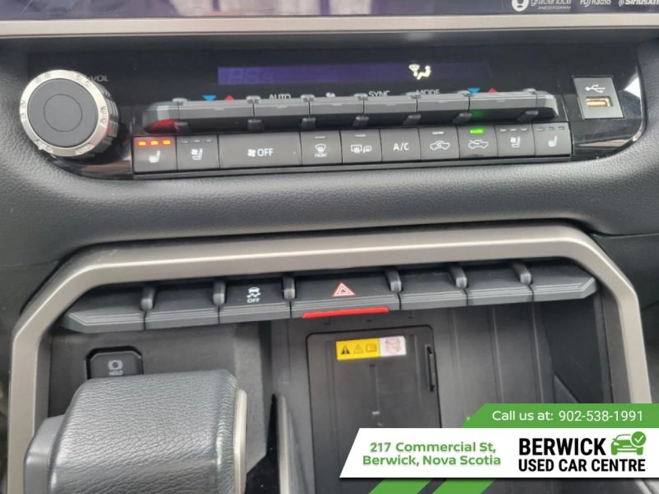 2022 Toyota Tundra Limited Main Image