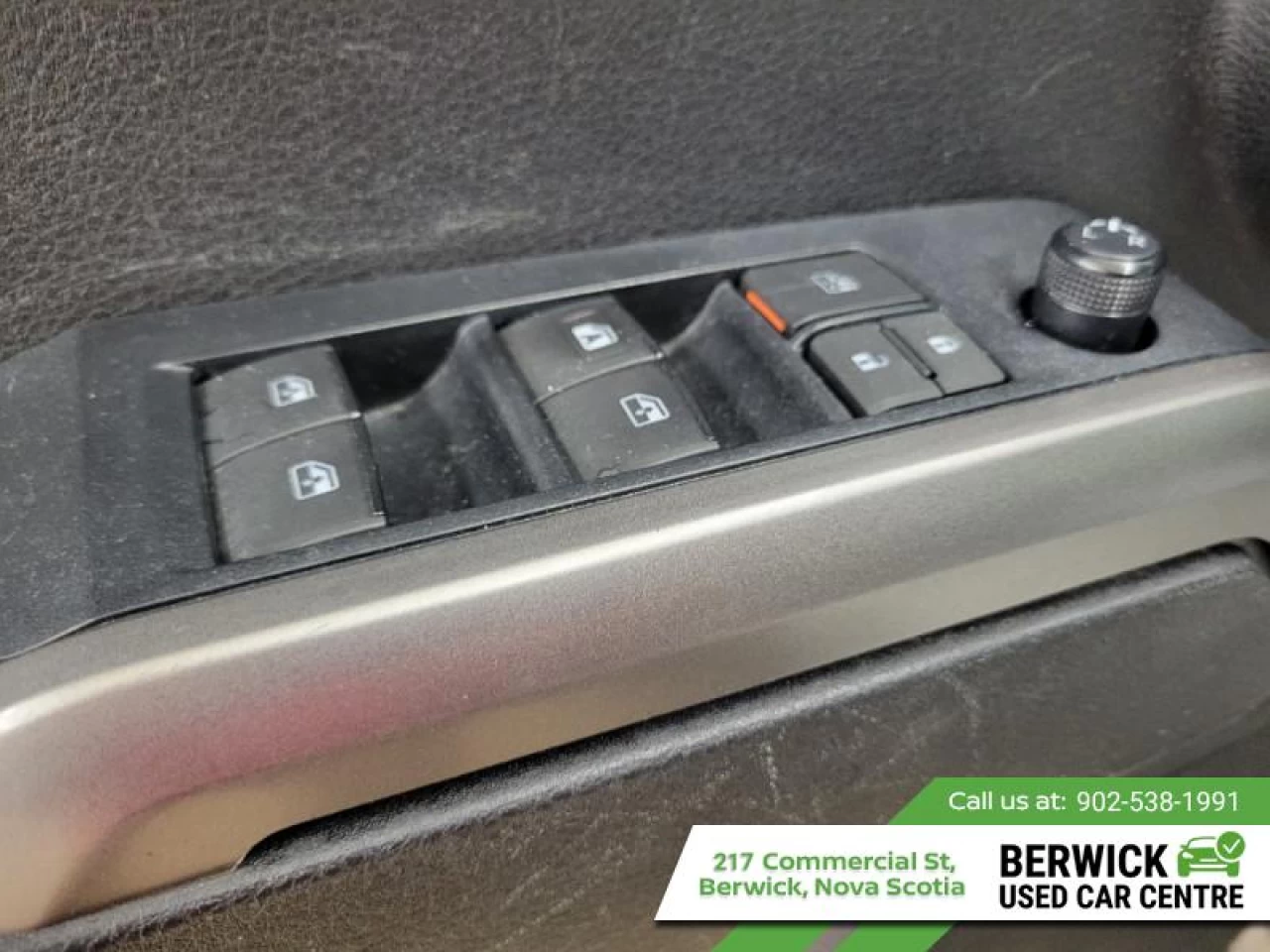 2022 Toyota Tacoma SR5 Main Image