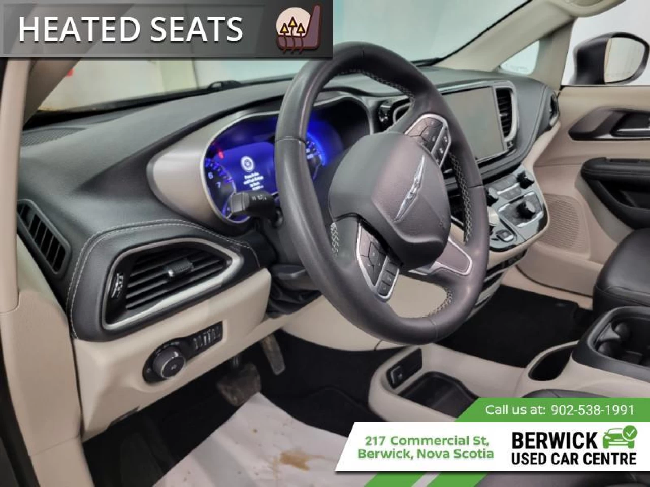 2023 Chrysler Pacifica Touring L Main Image