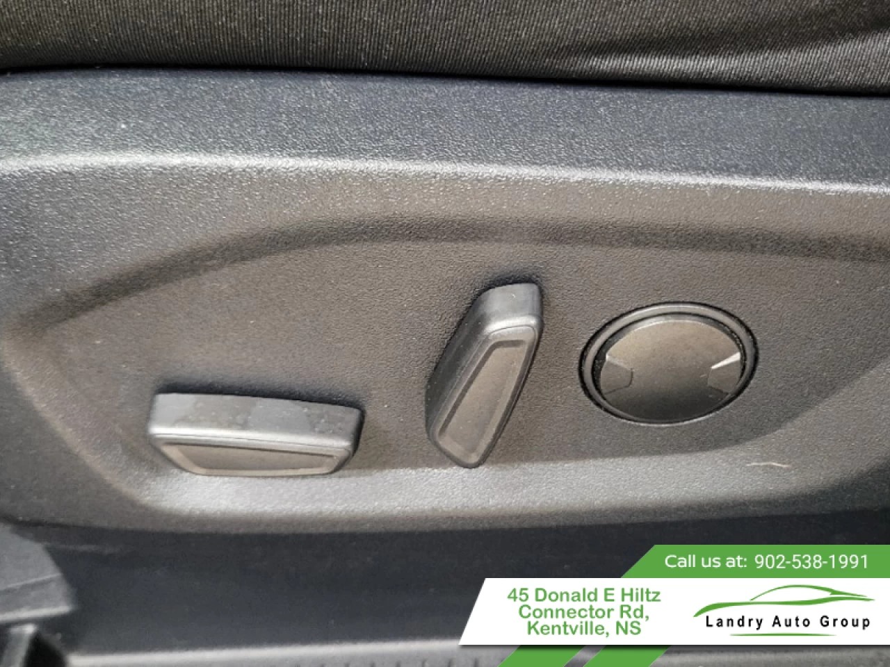 2021 Ford Edge SEL Main Image