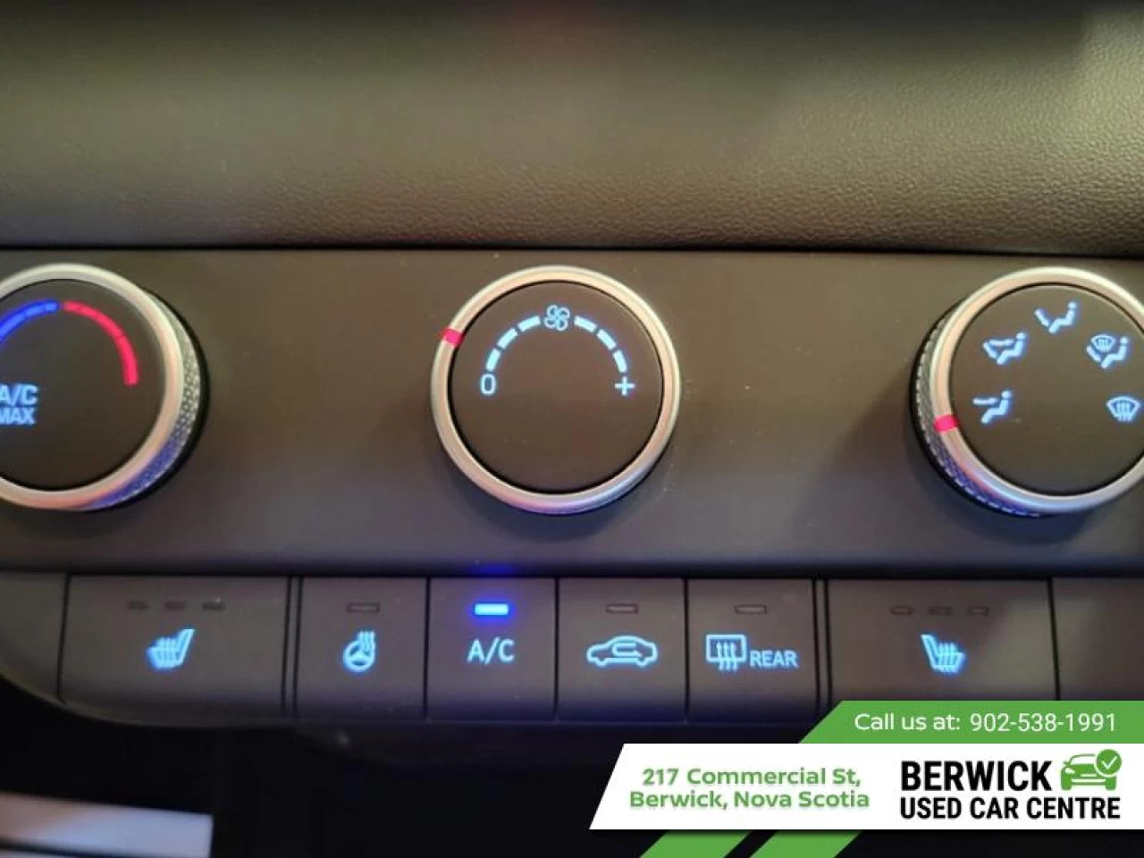 2025 Hyundai Elantra Preferred Main Image