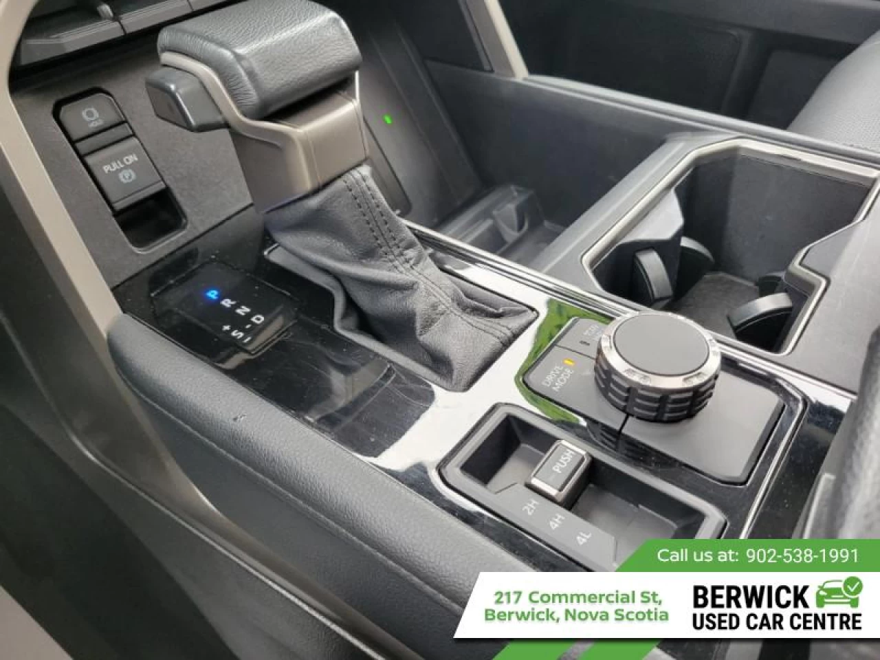 2022 Toyota Tundra Limited Main Image