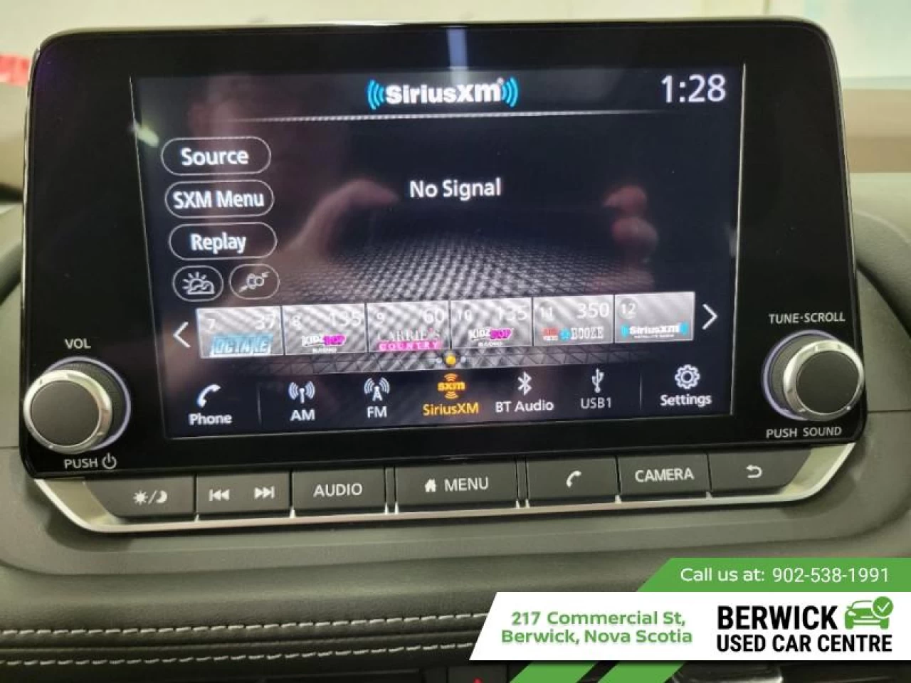 2023 Nissan Rogue SV Moonroof Main Image