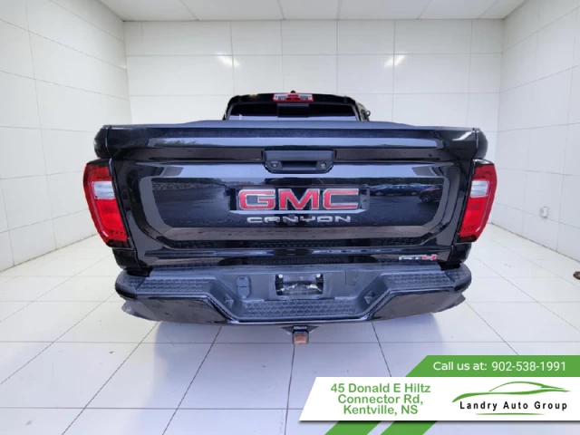 GMC Canyon AT4 2024