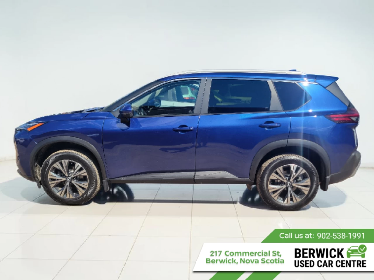 2023 Nissan Rogue SV Moonroof Main Image