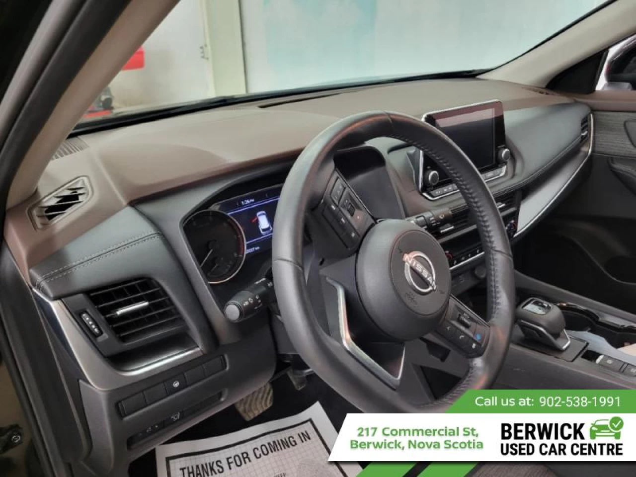 2023 Nissan Rogue SV Moonroof Main Image